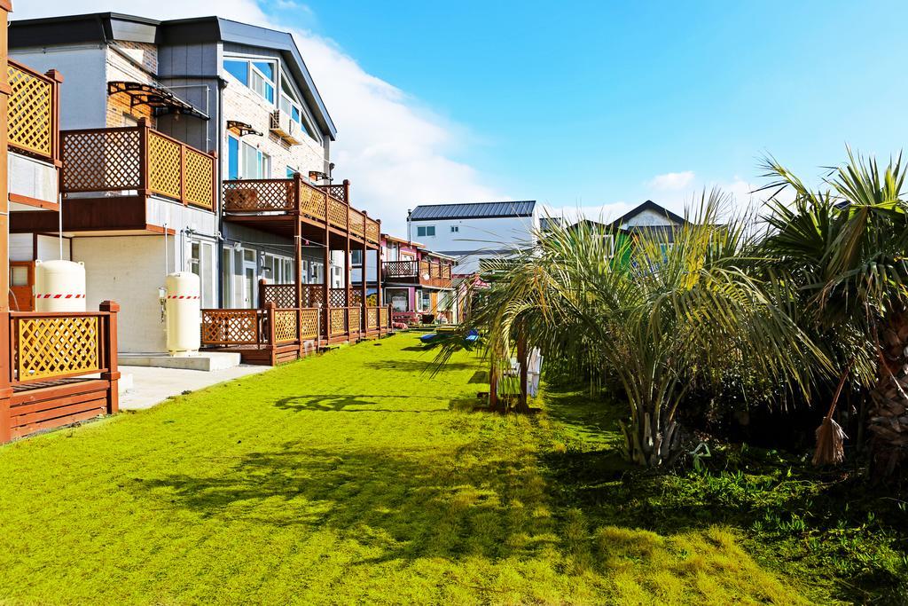 Haevichi Pension Seogwipo Zewnętrze zdjęcie